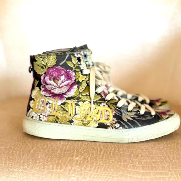 Gucci Blind for Love Floral Embroidered High Top Sneakers - Picture 12 of 16